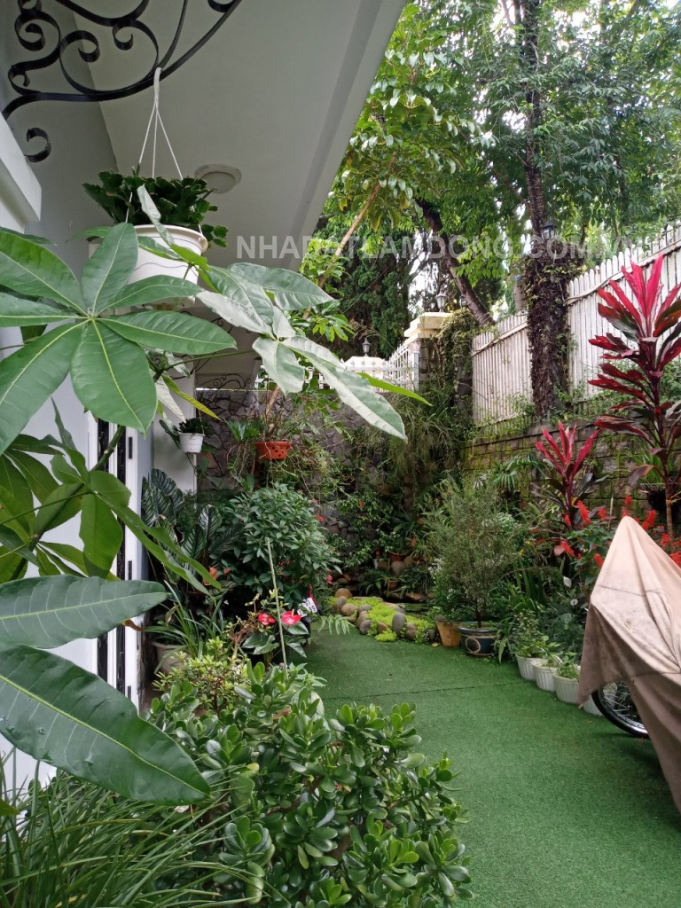 Bán villa sân vườn, view thoáng, yên tĩnh, phường 8, TP Đà Lạt