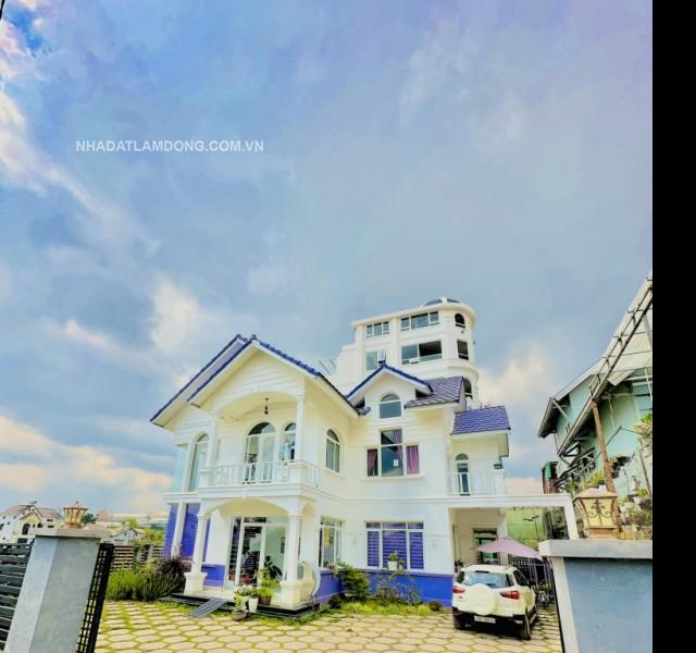 Bán gấp căn Villa hẻm Nguyễn Hữu Cảnh, phường 8, TP Đà Lạt.